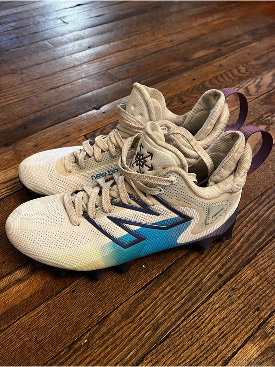 New Balance Other - New Balance FreezeLX V4 FREEZAT4 Lacrosse Shoes Men 6 Women 7.5 White